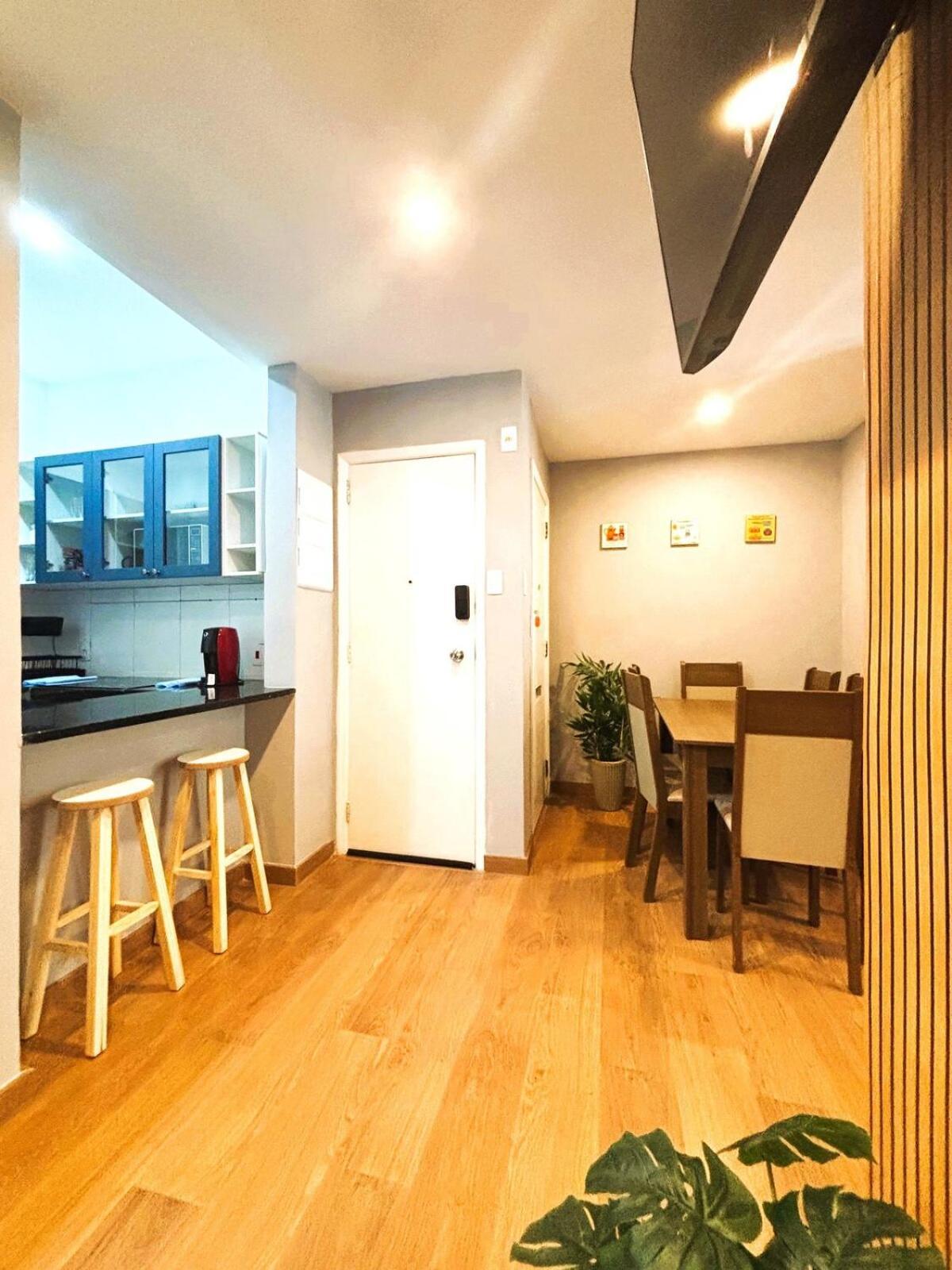 Maravilhoso - Amplo, Reformado E Novo! Apartamento *