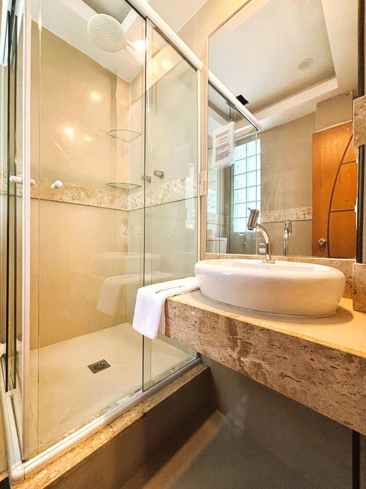 Apartamento Maravilhoso - Amplo, Reformado E Novo! *